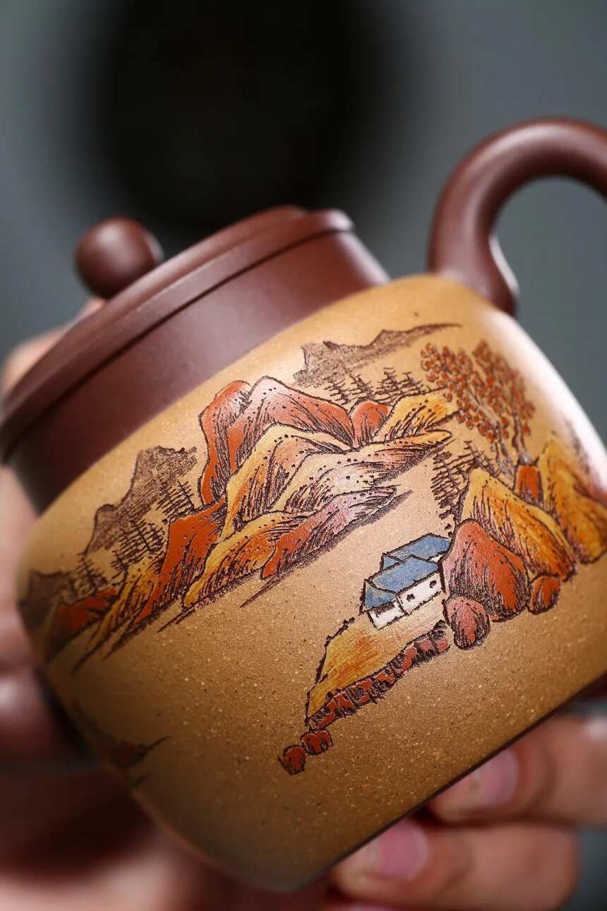 「高宫灯」刘彩萍（国工艺美术师）宜兴原矿紫砂茶壶