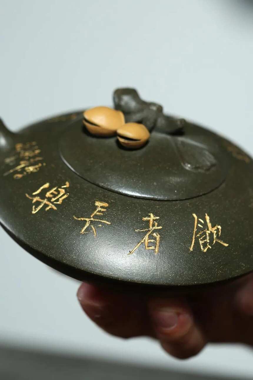 「开心果」李卢春（国工艺美术师）宜兴原矿紫砂茶壶