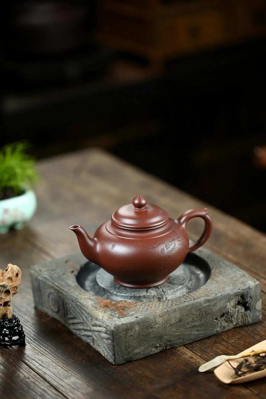 《笑樱》国工艺美术师 胡小香 宜兴原矿紫砂茶壶