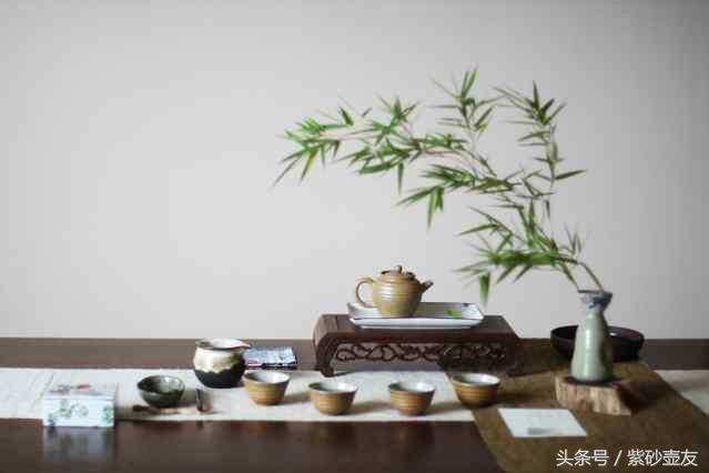 紫砂茶趣之席间一景，动人心，让饮茶玩壶更有情趣~