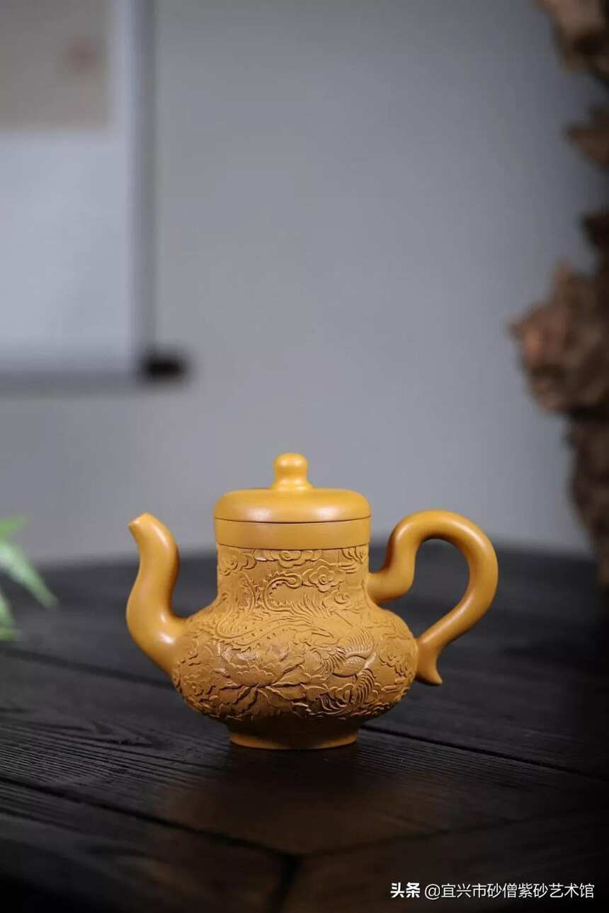 「宫灯」蒋爱英（国高工艺美术师）黄金朱泥，宜兴原矿紫砂茶壶