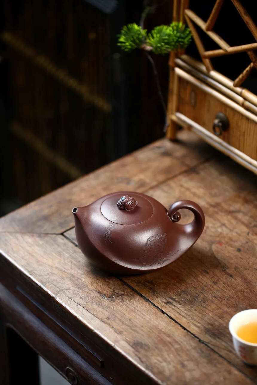 《万寿无疆》国工艺美术师 杨国琴 宜兴原矿紫砂茶壶