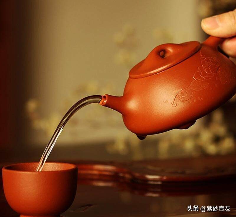 紫砂常识丨紫砂壶的茶垢到底该不该清洗？