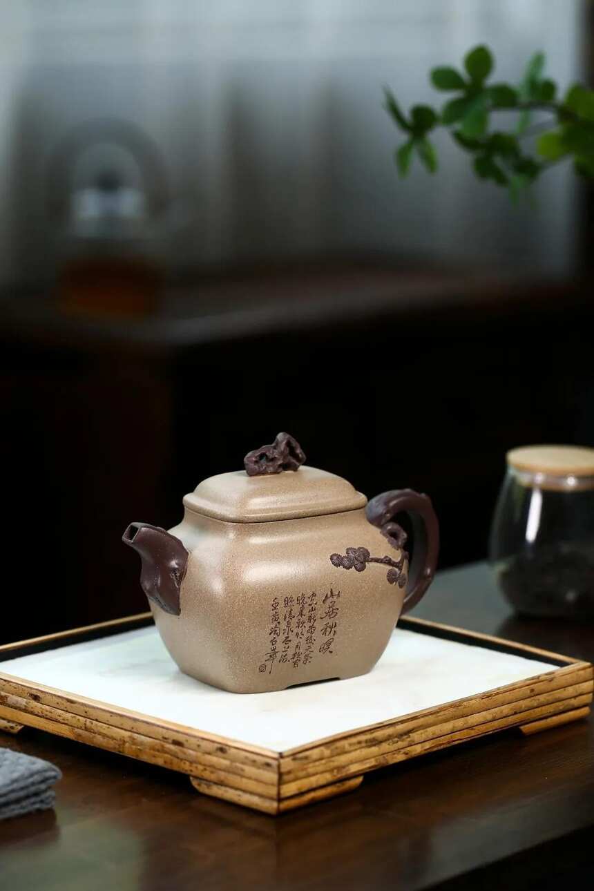 「山居秋暝·松」刘彩萍（国工艺美术师）宜兴原矿紫砂茶壶