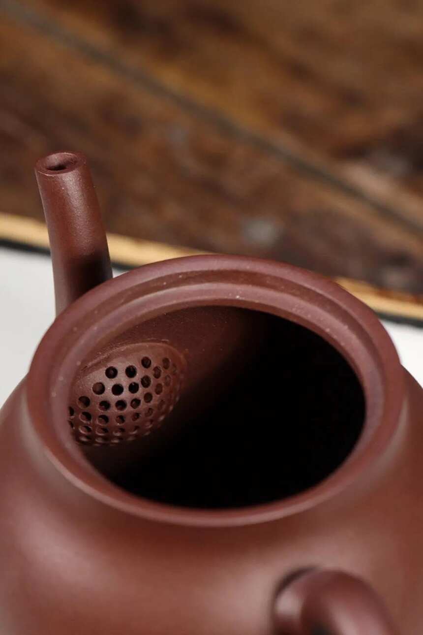 「明式龙蛋」徐平 (国工艺美术员）宜兴原矿紫砂茶壶