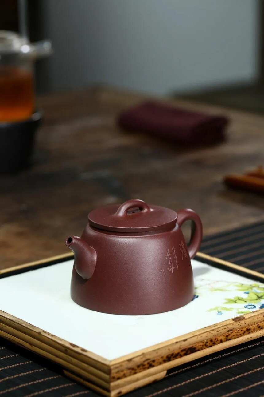 「鱼罩」殷俊雅（国工艺美术员）宜兴原矿紫砂茶壶
