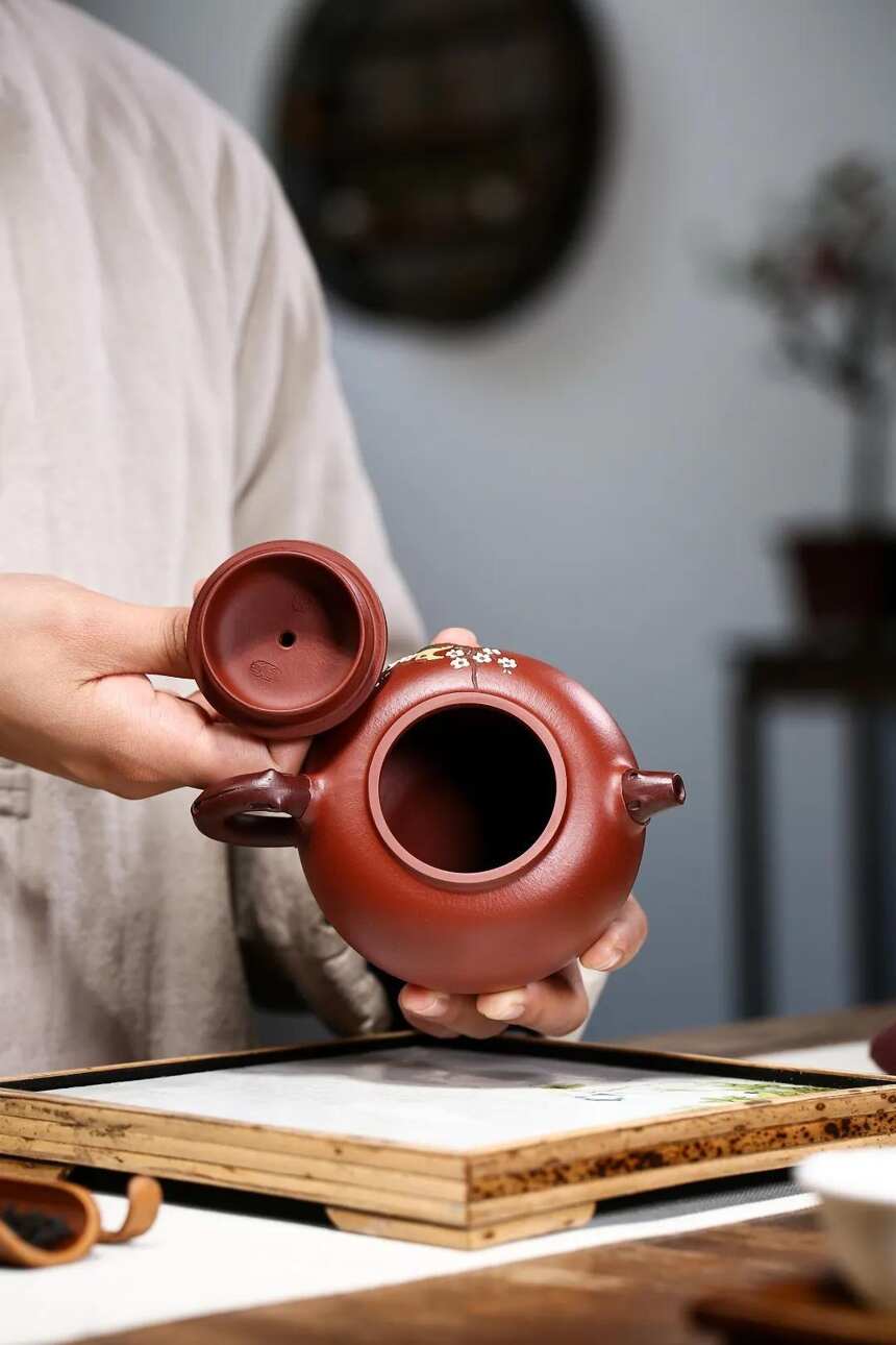 「喜上眉梢」许响新（国助理工艺美术师）宜兴原矿紫砂茶壶