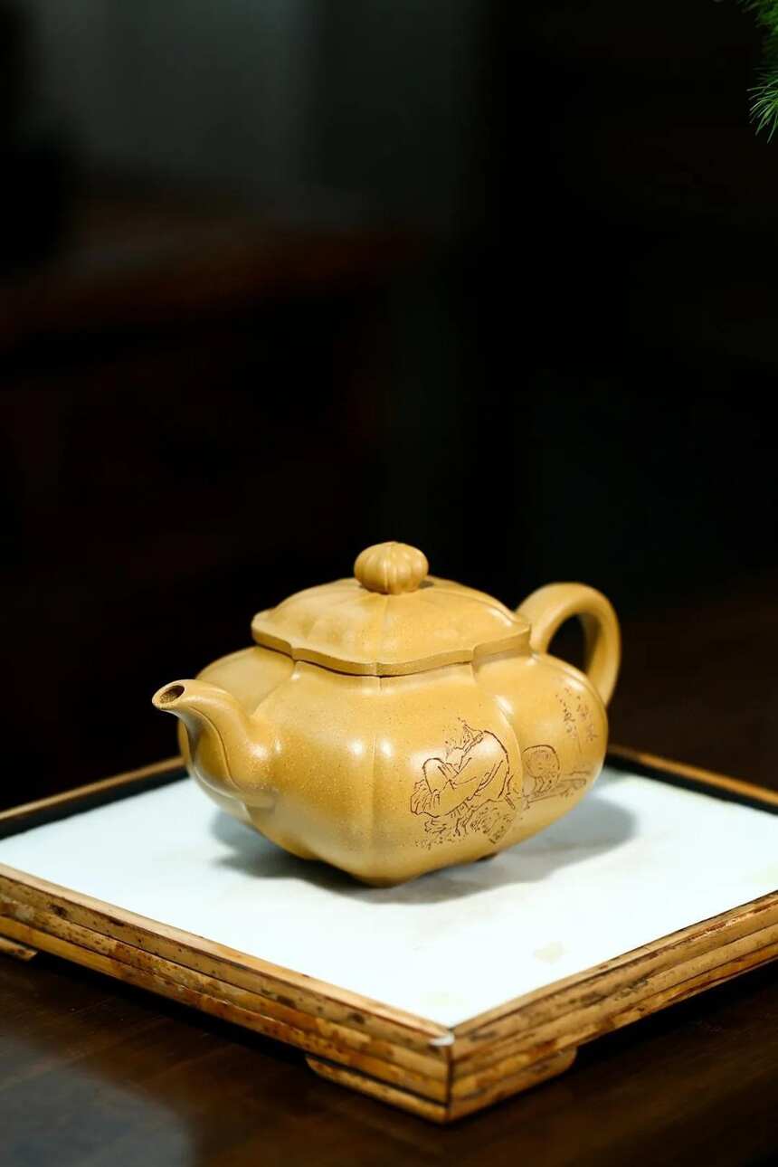 「筋纹传炉」蒋爱英（国高工艺美术师）宜兴原矿紫砂茶壶