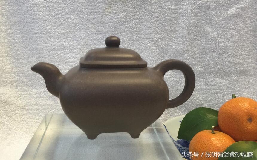 紫砂是承载了七千年陶瓷史和三千年茶文化史的艺术载体