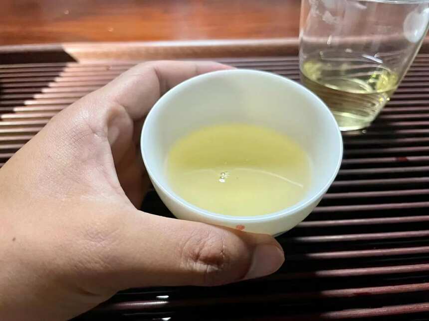 曼松贡茶，香高水甜
