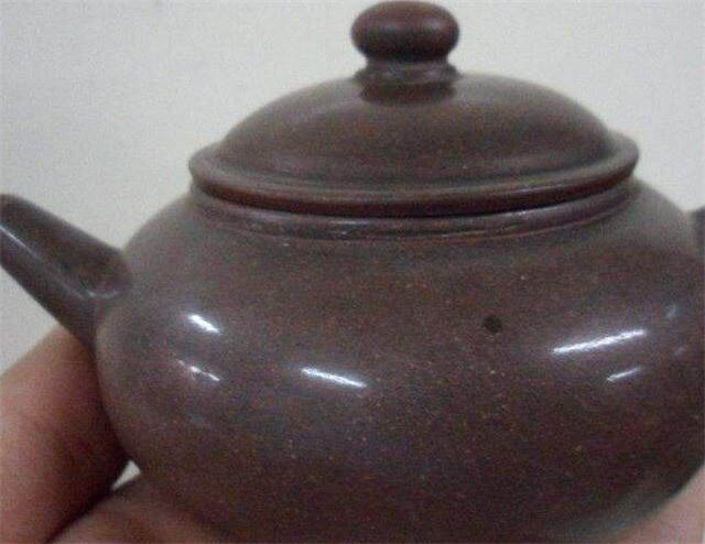 别再这么养紫砂壶了，茶汤淋紫砂壶的做法真的不可取！