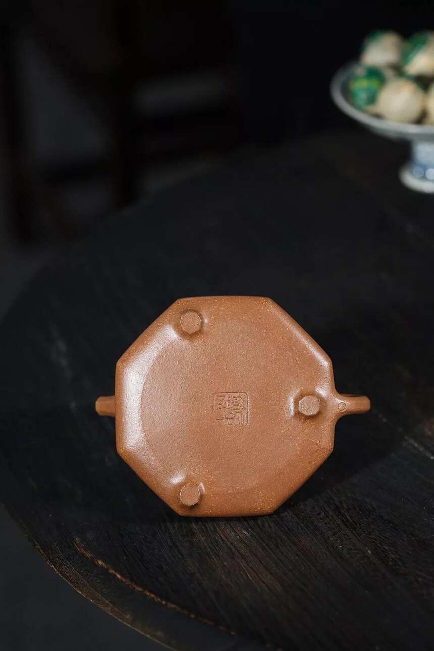 牟锦芬（研究级高工艺美术师）六方石瓢 宜兴原矿紫砂茶壶