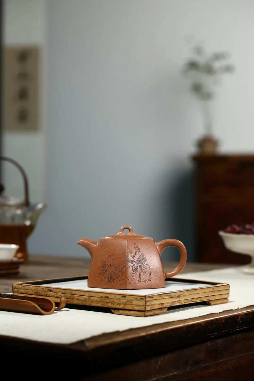 《六方井栏》陆仕兴（国工艺美术师）宜兴原矿紫砂茶壶