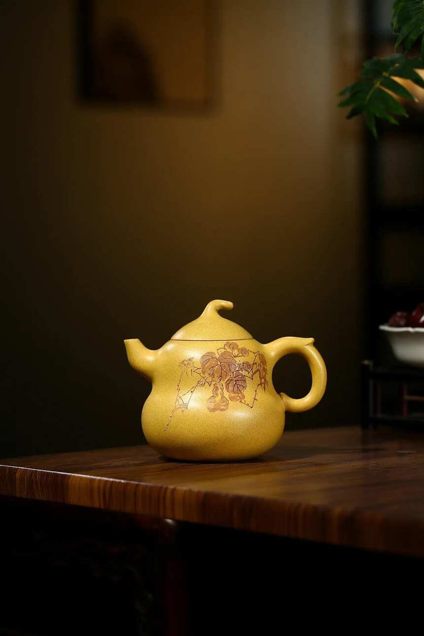「葫芦」吕永勤（国工艺美术师）宜兴原矿紫砂茶壶