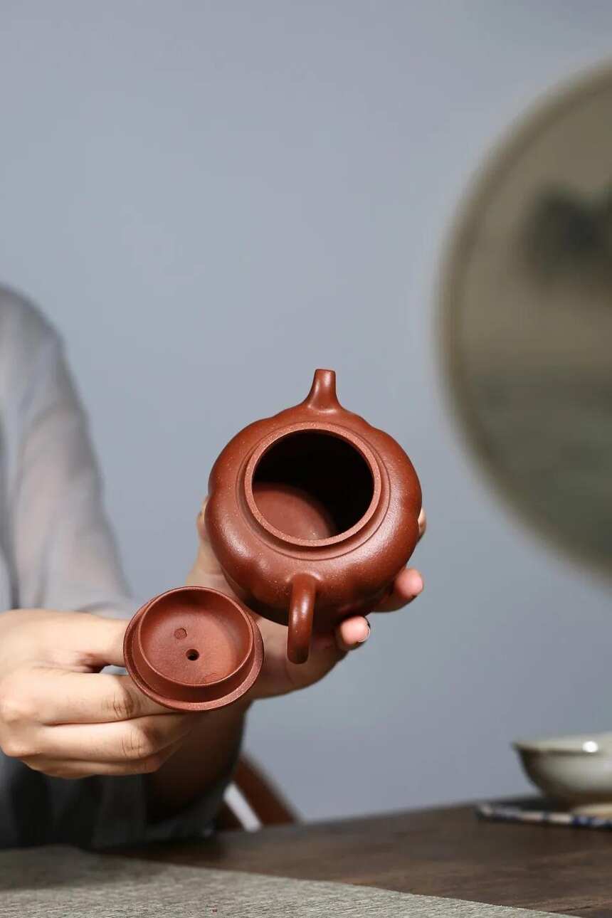 「妙莲」范俊华 （国助理工艺美术师）宜兴原矿紫砂茶壶