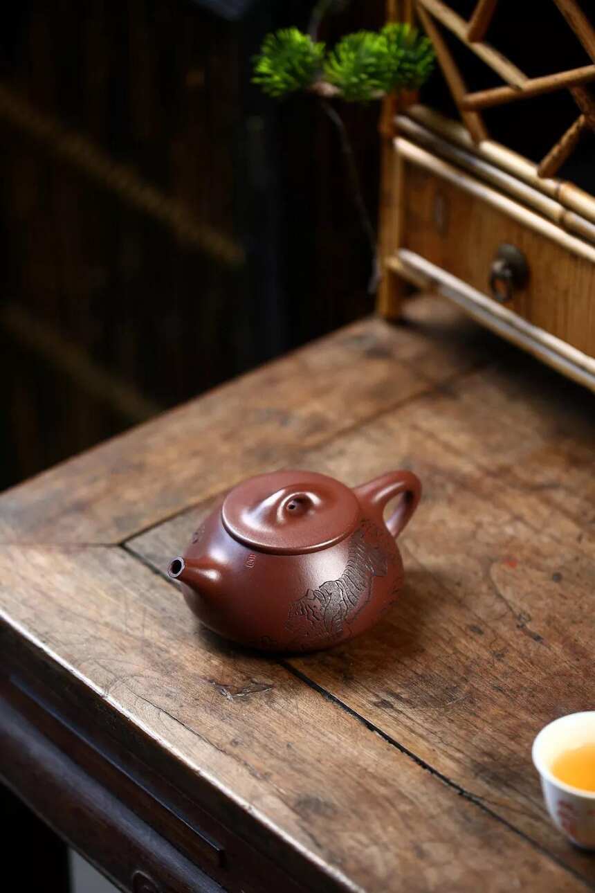 《景舟石瓢》国工艺美术师 鲍玉华 宜兴原矿紫砂茶壶