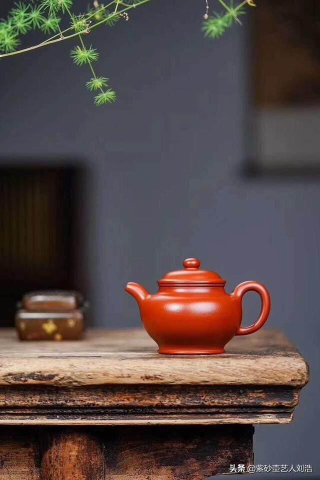喜欢喝红茶？你知道选择什么样的紫砂壶泡红茶，茶味更好呢？