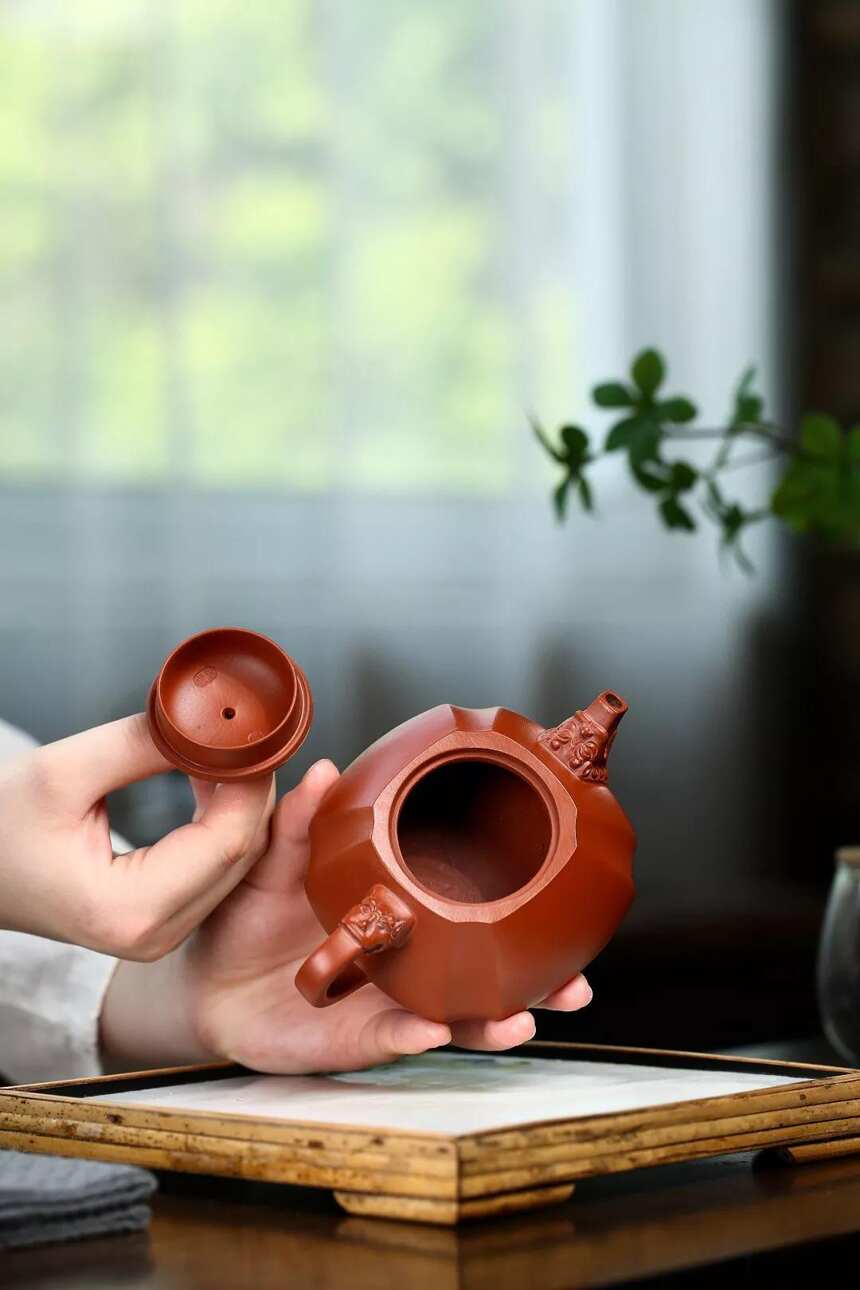 「龙御石瓢」范俊华（国助理工艺美术师）宜兴原矿紫砂茶壶