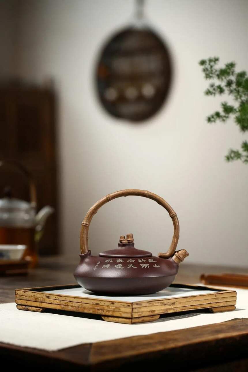 「圆竹提梁」蒋爱英（国高工艺美术师）宜兴原矿紫砂茶壶