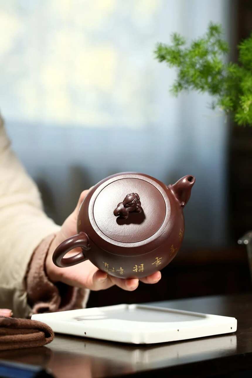 「祥狮」蒋爱英（国高工艺美术师）宜兴原矿紫砂茶壶