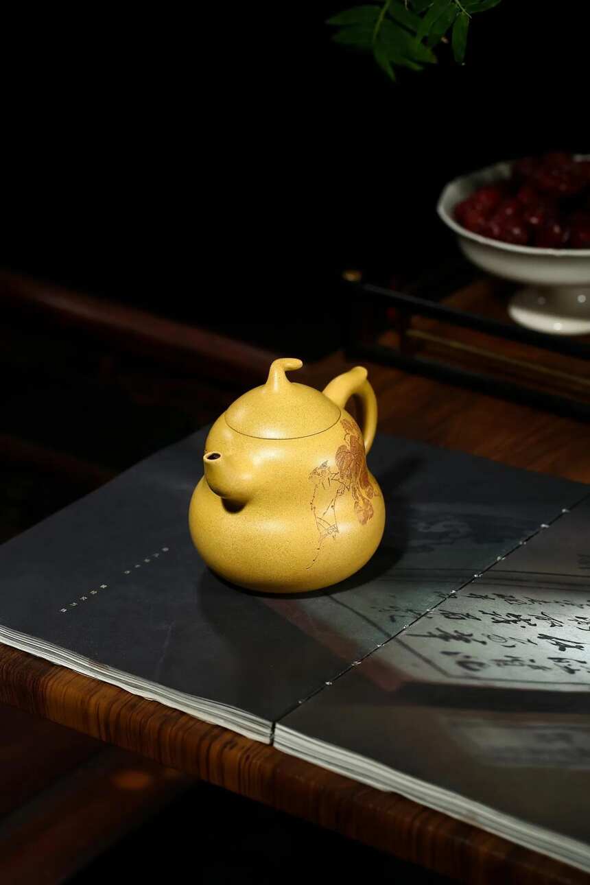 「葫芦」吕永勤（国工艺美术师）宜兴原矿紫砂茶壶