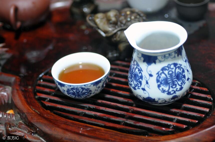 三分钟讲解普洱茶要怎么泡才能吸取茶的精华