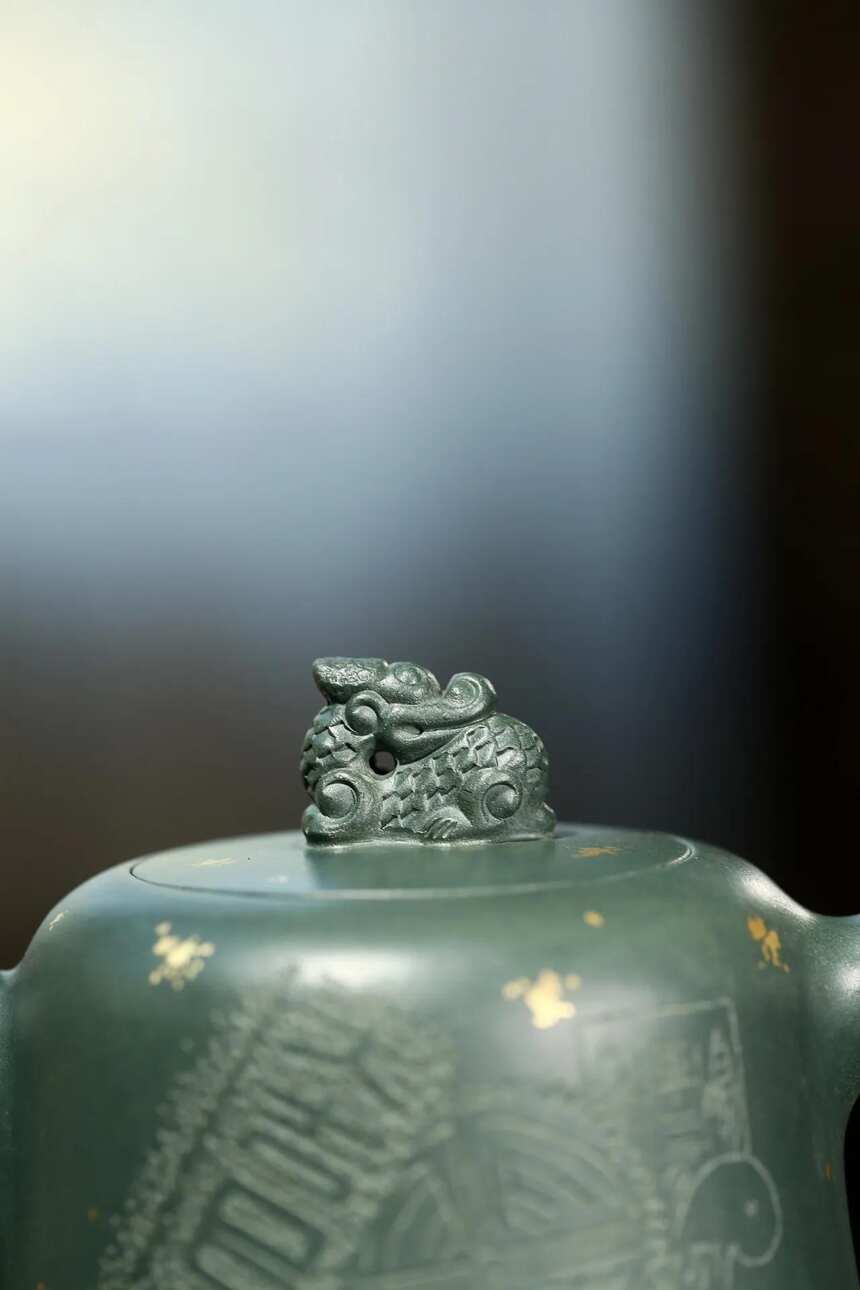 「祥龙金钟」陆仕兴（国工艺美术师）宜兴原矿紫砂茶壶