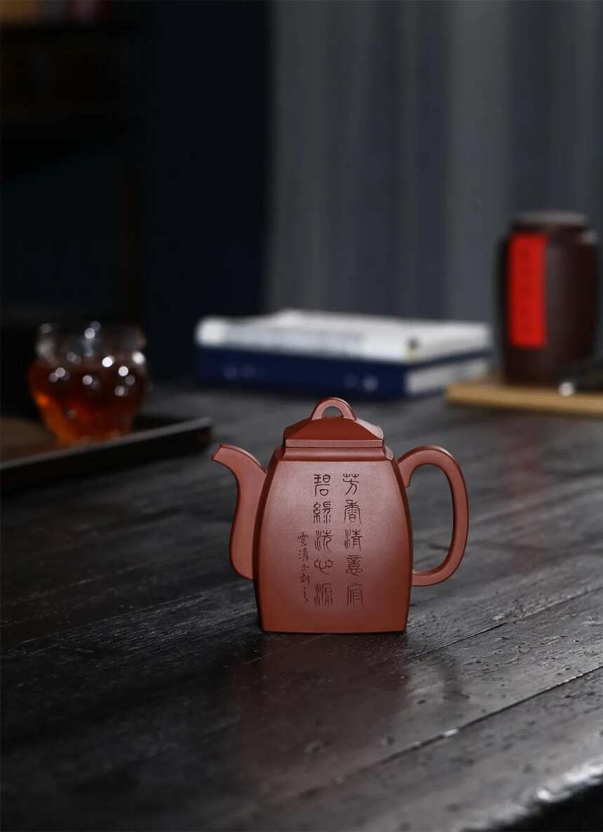 全手工汉方·紫泥·460cc ·28孔·周志军（制）宜兴原矿紫砂茶壶