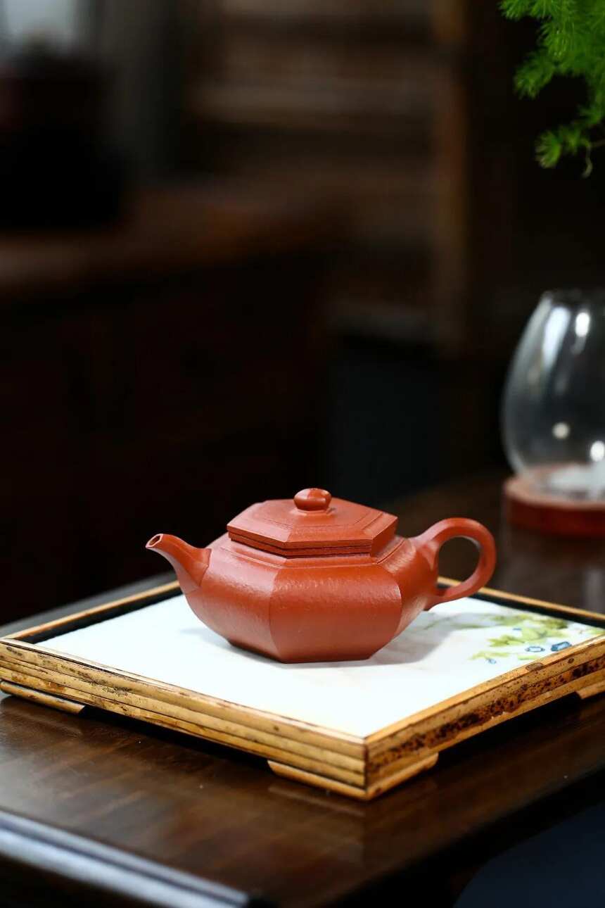 「藏六方」刘彩萍（国工艺美术师）宜兴原矿紫砂茶壶
