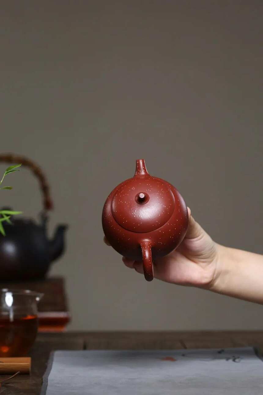 「铺砂茄瓜」殷俊雅（国工艺美术员）宜兴原矿紫砂茶壶