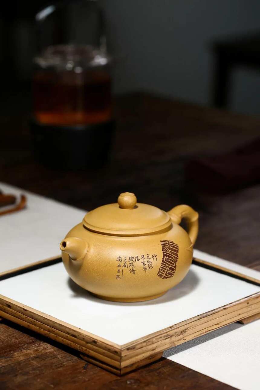 「玉竹」刘彩萍（国工艺美术师）宜兴原矿紫砂茶壶