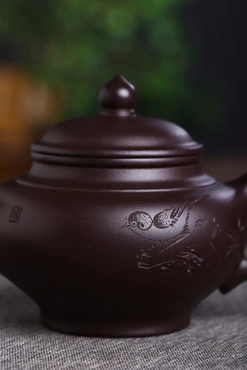 「 笑樱套组 」 成梅英 宜兴原矿紫砂茶壶