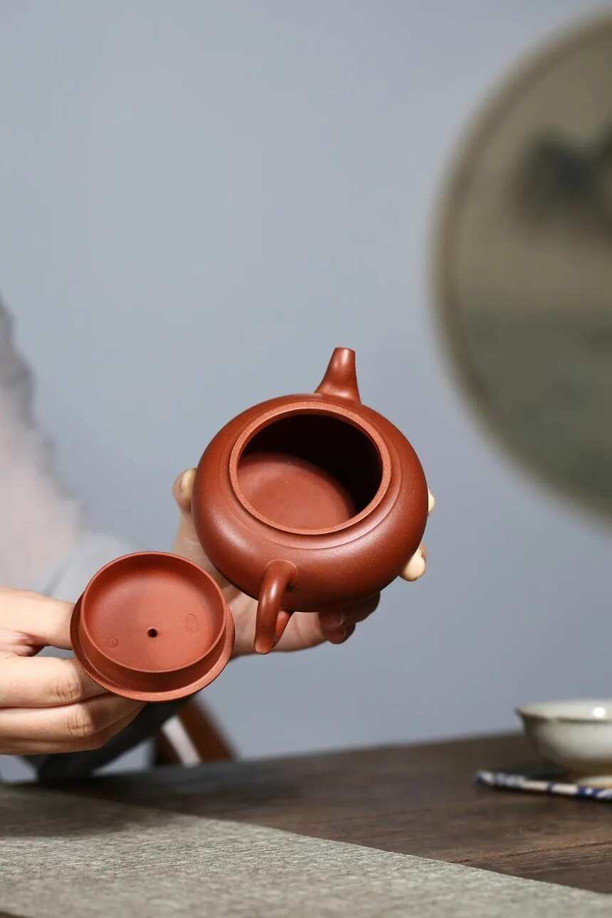 「纳福」宜兴范俊华原矿清水泥紫砂茶壶