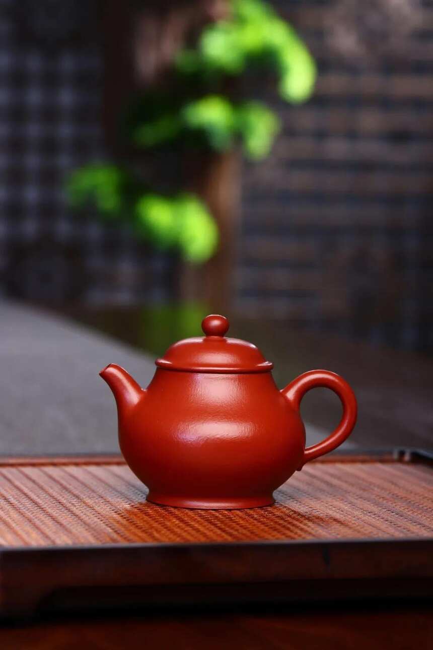潘壶，王志芳（国工艺美术师）宜兴原矿紫砂茶壶