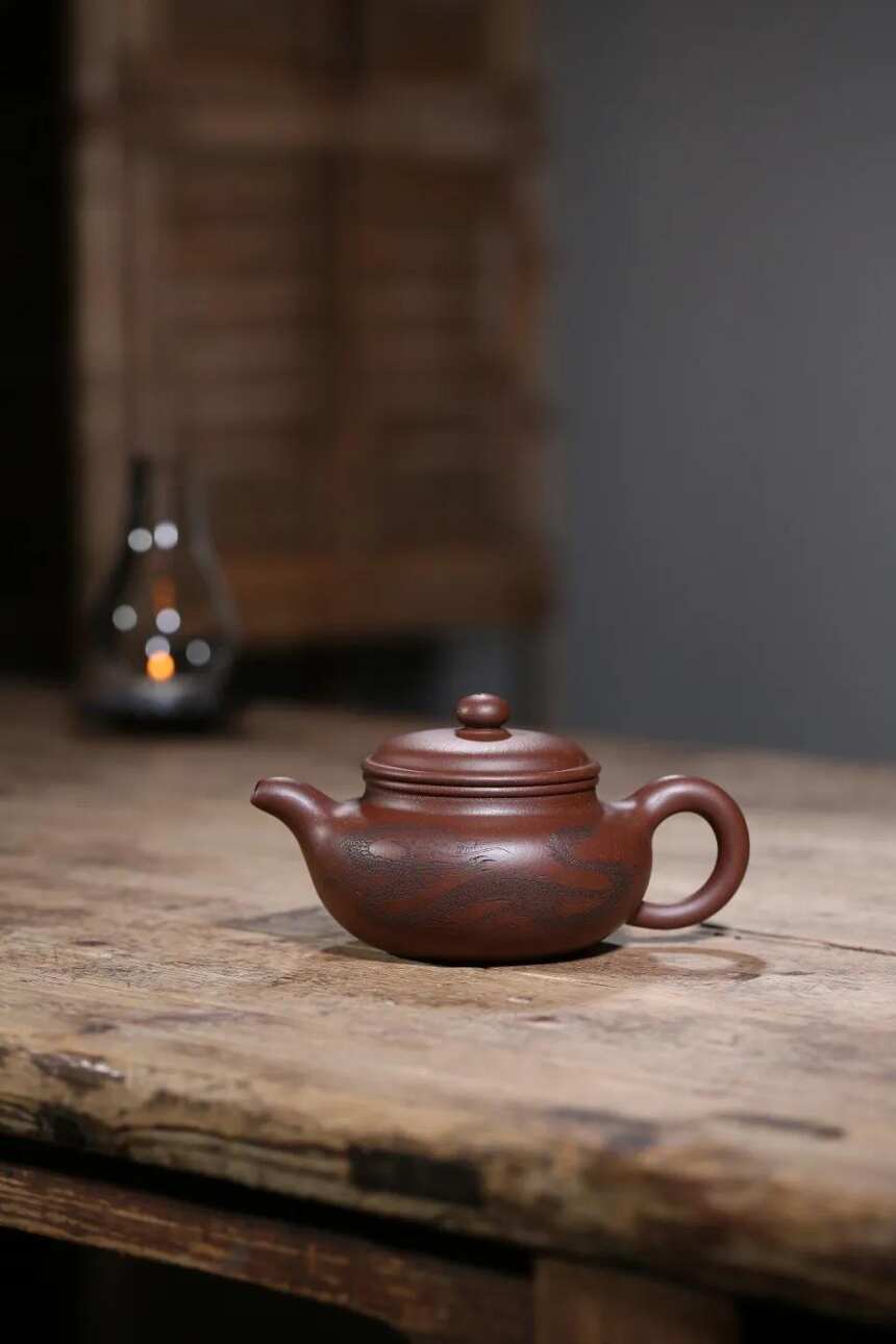 「 仿 • 古 」国工艺美术师，宜兴原矿紫砂茶壶，底槽清