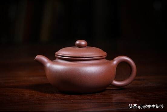 紫先生：紫砂壶能不能泡绿茶？