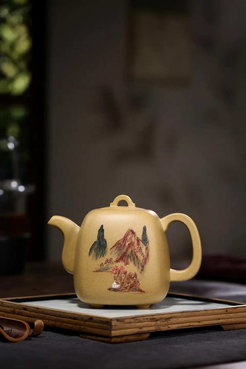 「愚方」刘彩萍（国工艺美术师）宜兴原矿紫砂茶壶