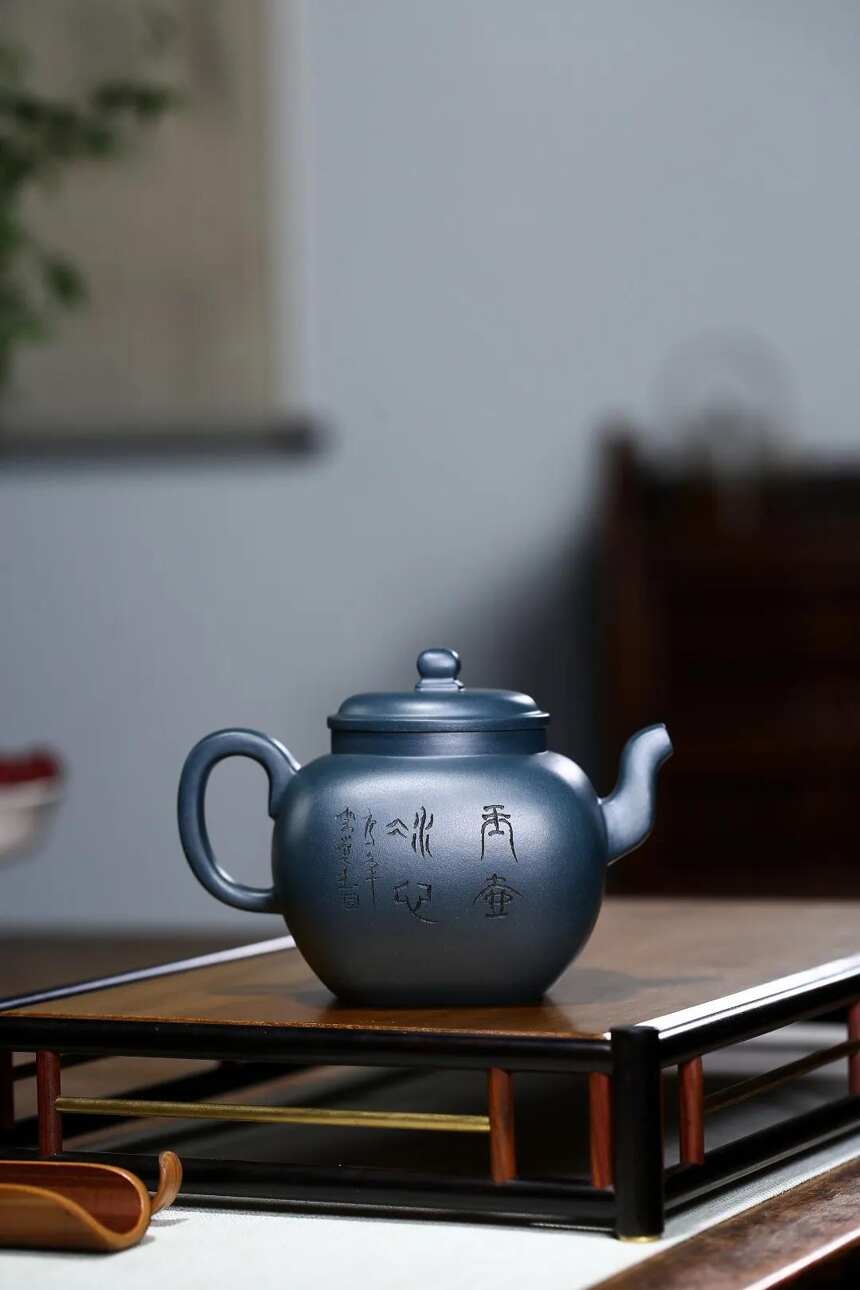 「四方宫灯」刘彩萍（国工艺美术师）宜兴原矿紫砂茶壶