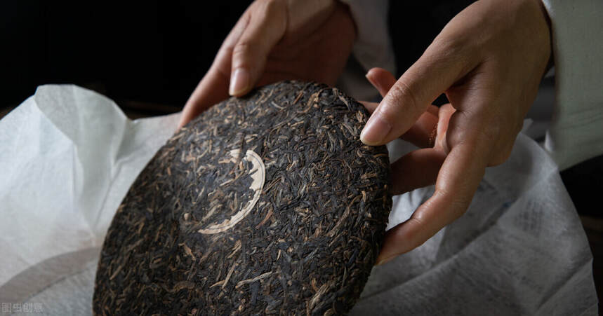 经常喝普洱茶，你知道为什么普洱茶的规格一般都是357克吗？