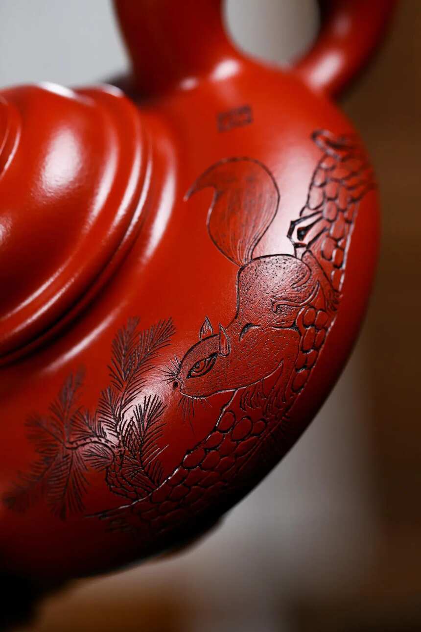 「松鼠壶」原矿大红袍 240cc，王其明 国工艺美术师