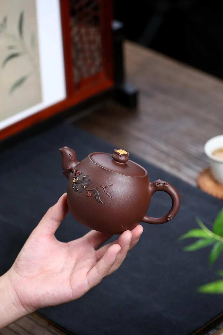 《硕果如珠》国工艺美术师 鲍玉华 宜兴原矿紫砂茶壶