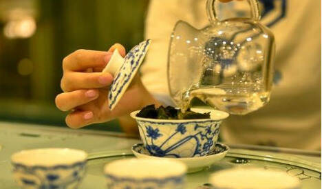 喝茶对人有啥好处？一千多年前，茶圣陆羽早已道出