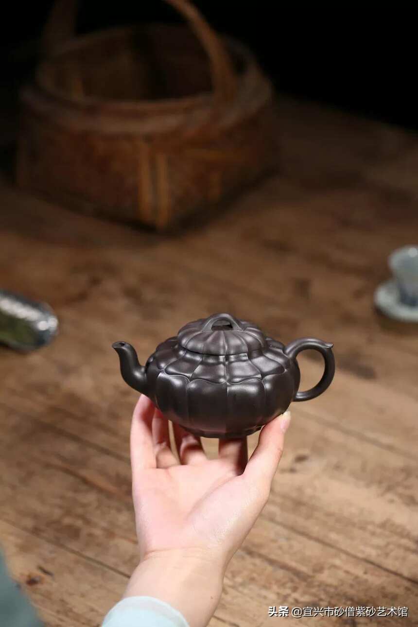 「锦纹笑樱」黑朱泥料，300cc，宜兴原矿紫砂茶壶