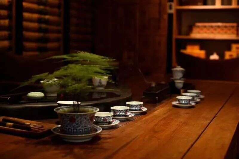 走进国香茶客厅系列｜雅赏美瓷，静品好茶