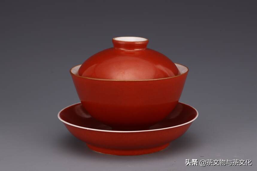 清乾隆矾红盖碗，内壁的纹饰，寓意何解?