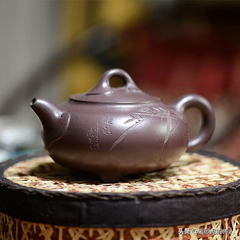 三伏天用紫砂壶泡茶和盖碗有啥不同，且换把壶来