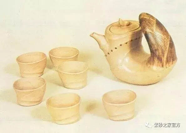 茶壶，酒具，皆出彩