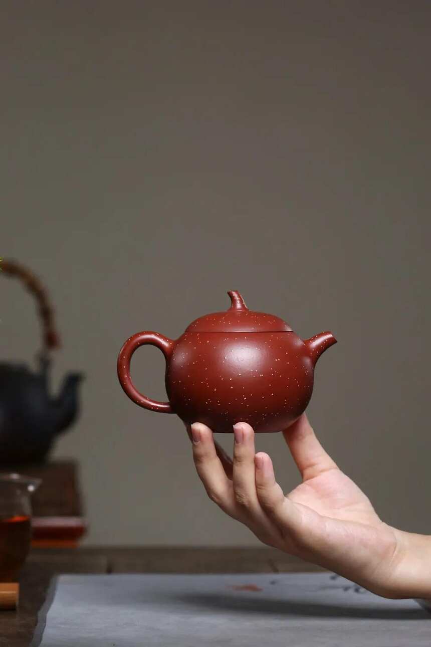 「铺砂茄瓜」殷俊雅（国工艺美术员）宜兴原矿紫砂茶壶