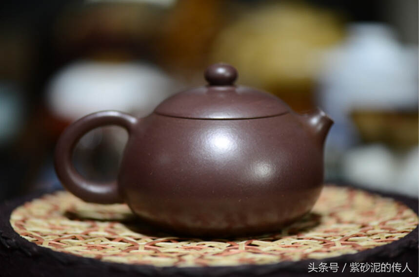 茶壶夜话｜紫砂壶是有生命的，爱之永恒！