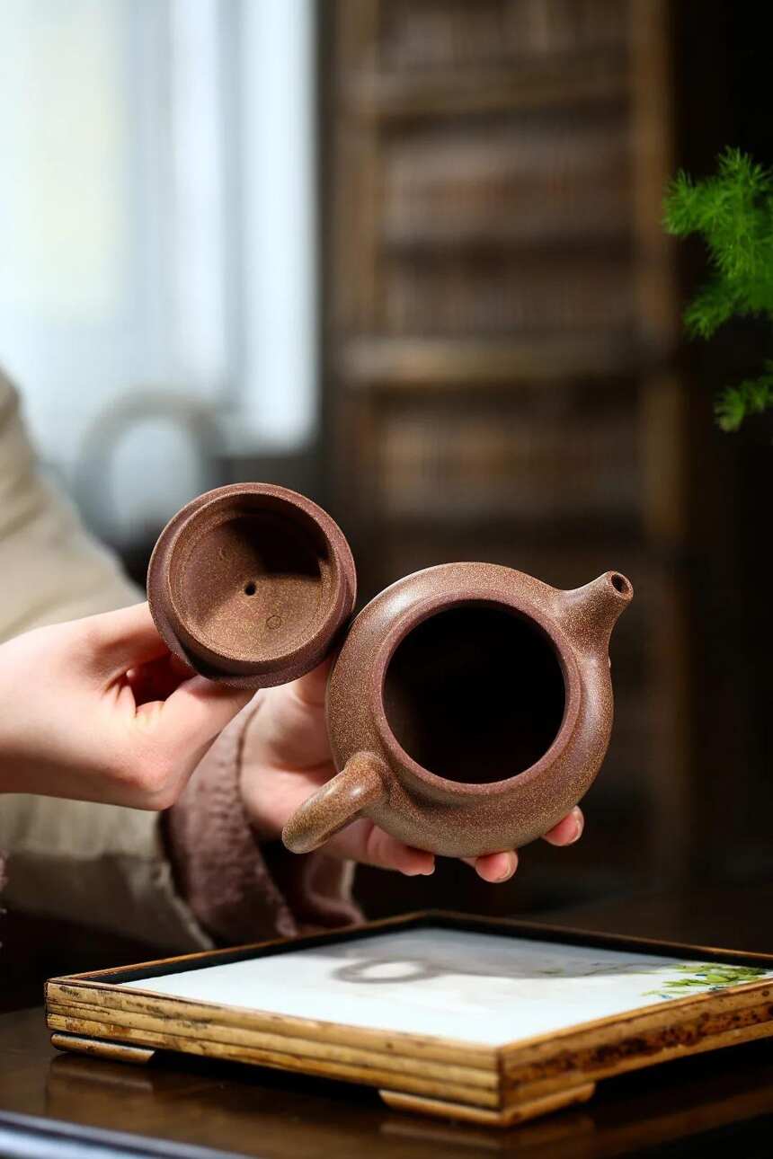 全手工「德钟」范俊华（国助理工艺美术师）宜兴原矿紫砂茶壶